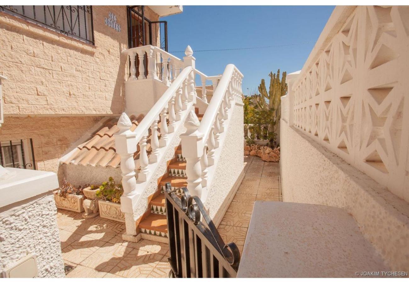 30 Beach House - Bbq & Terrace La Mata  Exterior photo